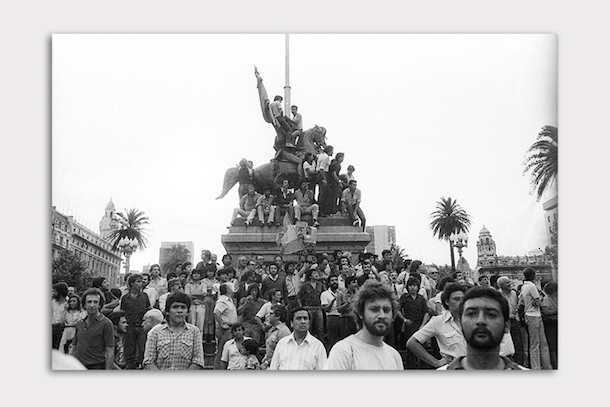 marcha-por-la-democracia-y-la-reconstrucciocc81n-nacional-16-de-diciembre-de-1982